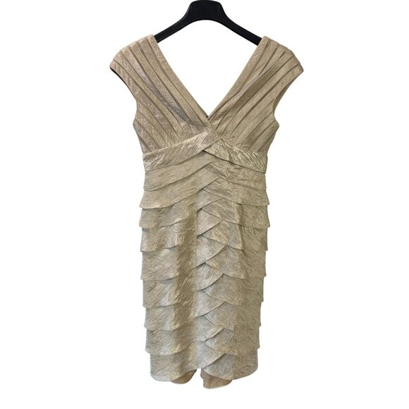 Cache Metallic Gold Tiered Sleeveless V-Neck Sheath Cocktail Dress Size 8 - Picture 1 of 4